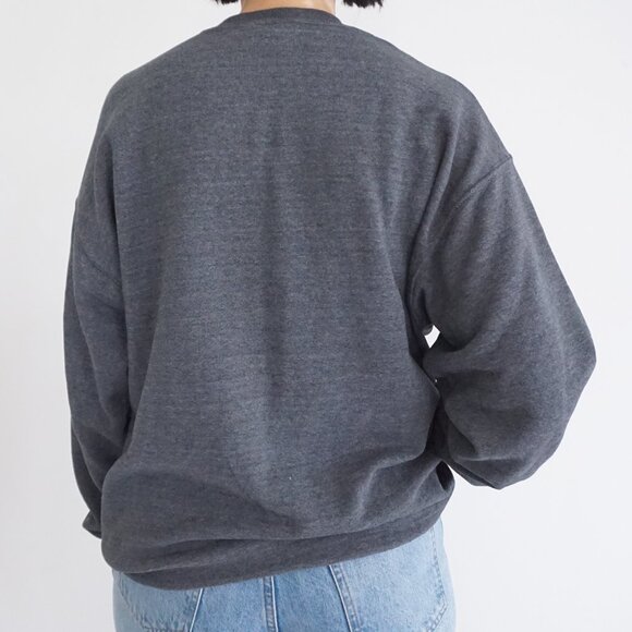 Vintage Mickey & Co Sweatshirt Gray Ski Graphic Disney Pullover 90s Cartoon L - Picture 3 of 12